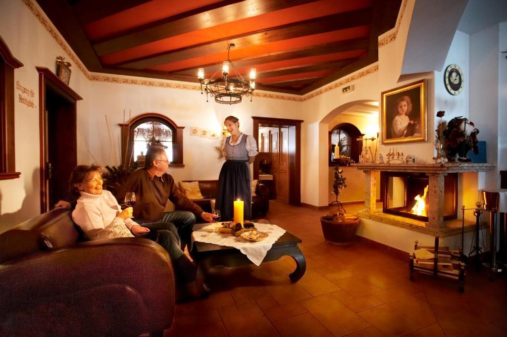 Biohotel Castello Koenigsleiten 克尼格利斯滕 外观 照片
